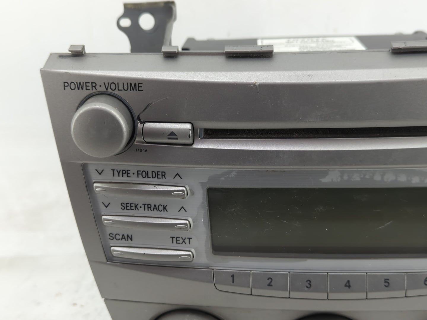 2010-2011 Toyota Camry Radio AM FM Cd Player Receiver Replacement P/N:86120-06480 Fits Fits 2010 2011 OEM Used Auto Parts - 