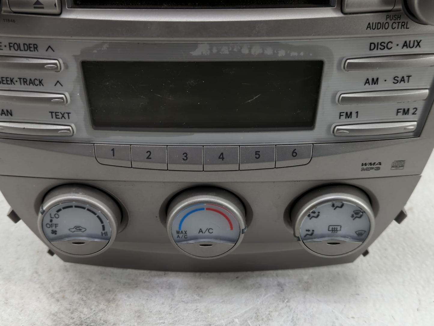 2010-2011 Toyota Camry Radio AM FM Cd Player Receiver Replacement P/N:86120-06480 Fits Fits 2010 2011 OEM Used Auto Parts - 