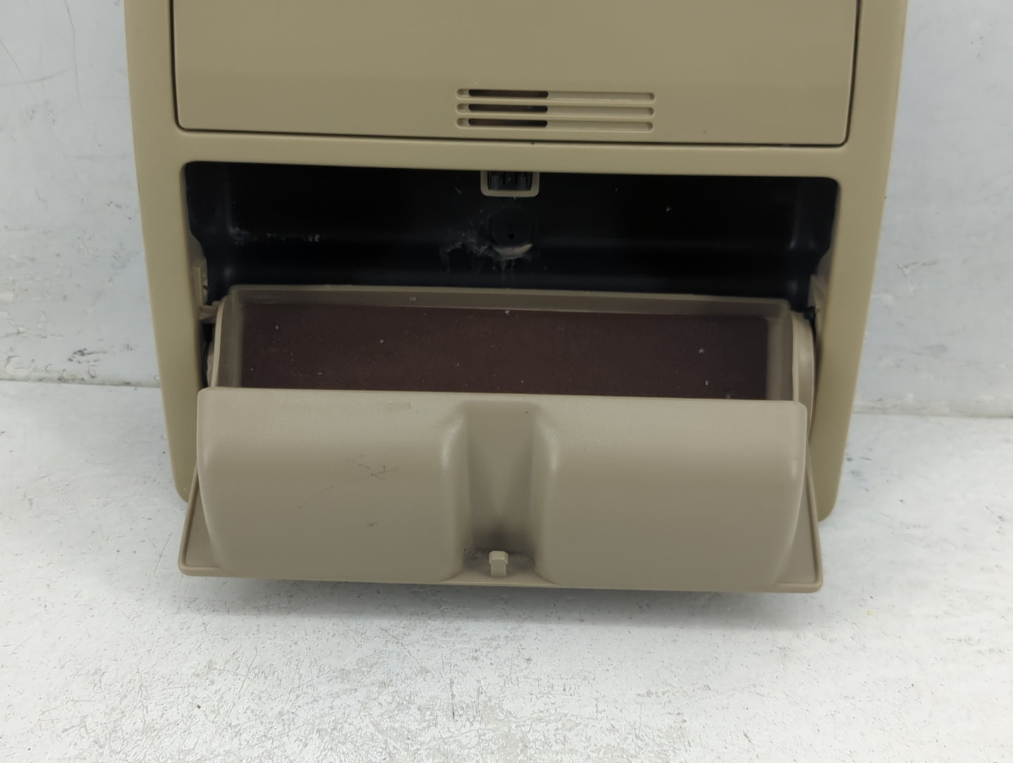 2010 Toyota Camry Overhead Roof Console - Oemusedautoparts1.com