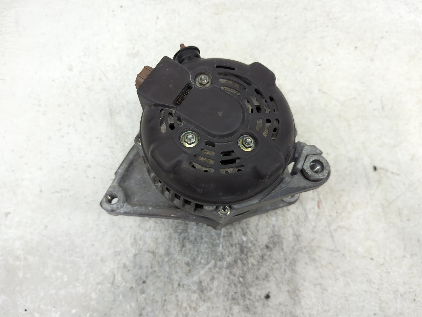 2010-2011 Toyota Camry Alternator Replacement Generator Charging Assembly Engine OEM P/N:27060-0V060 Fits Fits 2010 2011 OEM