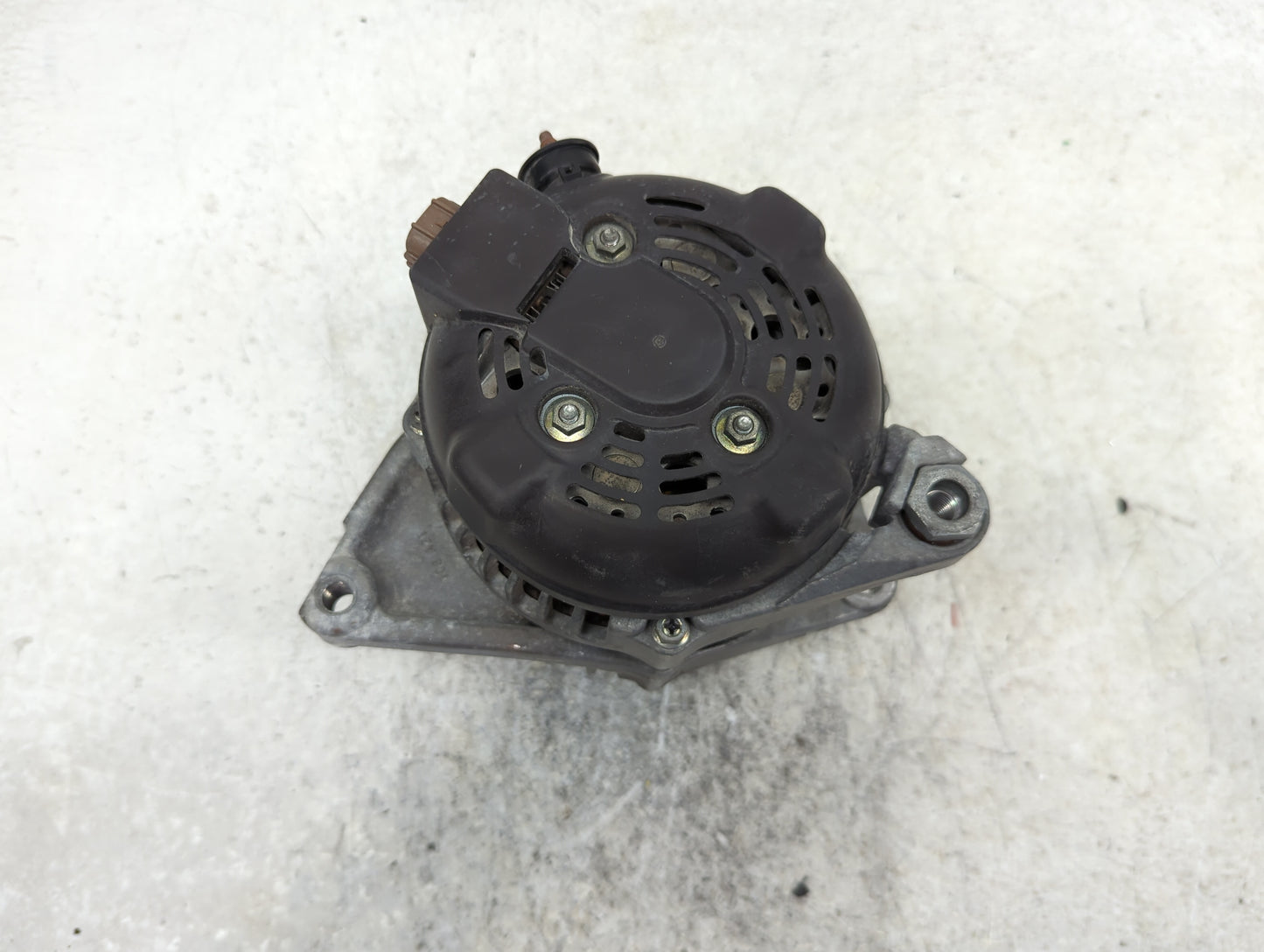 2010-2011 Toyota Camry Alternator Replacement Generator Charging Assembly Engine OEM P/N:27060-0V060 Fits Fits 2010 2011 OEM