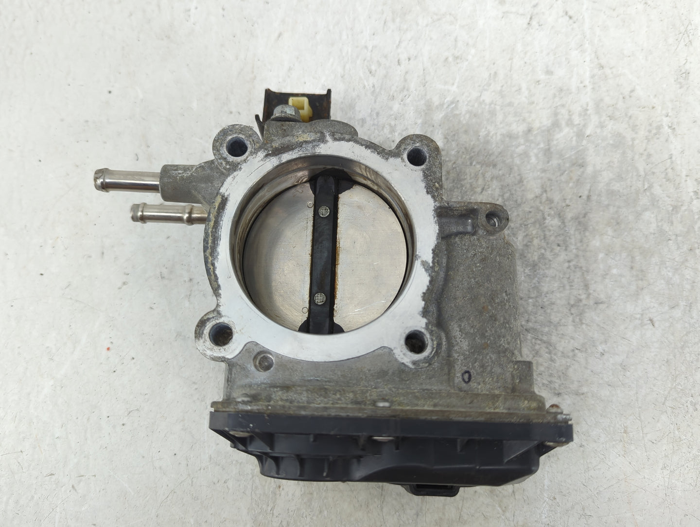 2010-2017 Toyota Camry Throttle Body P/N:22030-0V010 Fits Fits 2009 2010 2011 2012 2013 2014 2015 2016 2017 2018 2019 OEM Us