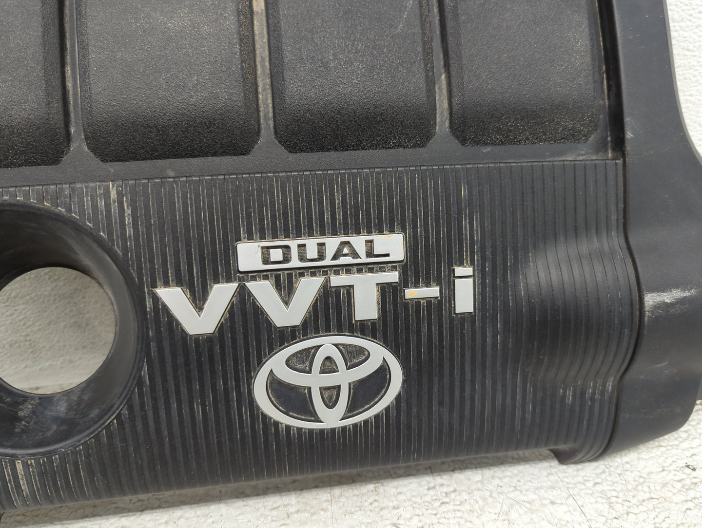 2010 Toyota Camry Engine Cover - Oemusedautoparts1.com
