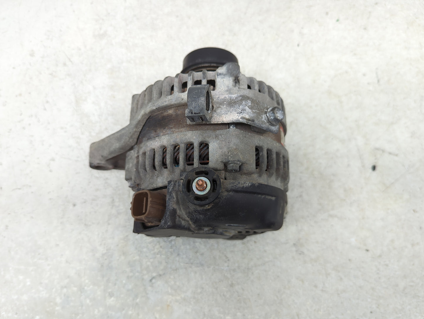 2010-2011 Toyota Camry Alternator Replacement Generator Charging Assembly Engine OEM P/N:27060-0V060 Fits Fits 2010 2011 OEM