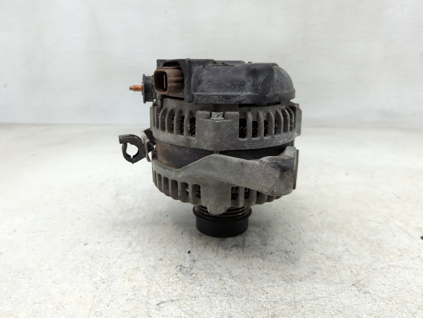 2010-2011 Toyota Camry Alternator Replacement Generator Charging Assembly Engine OEM P/N:27060-0V060 Fits Fits 2010 2011 OEM