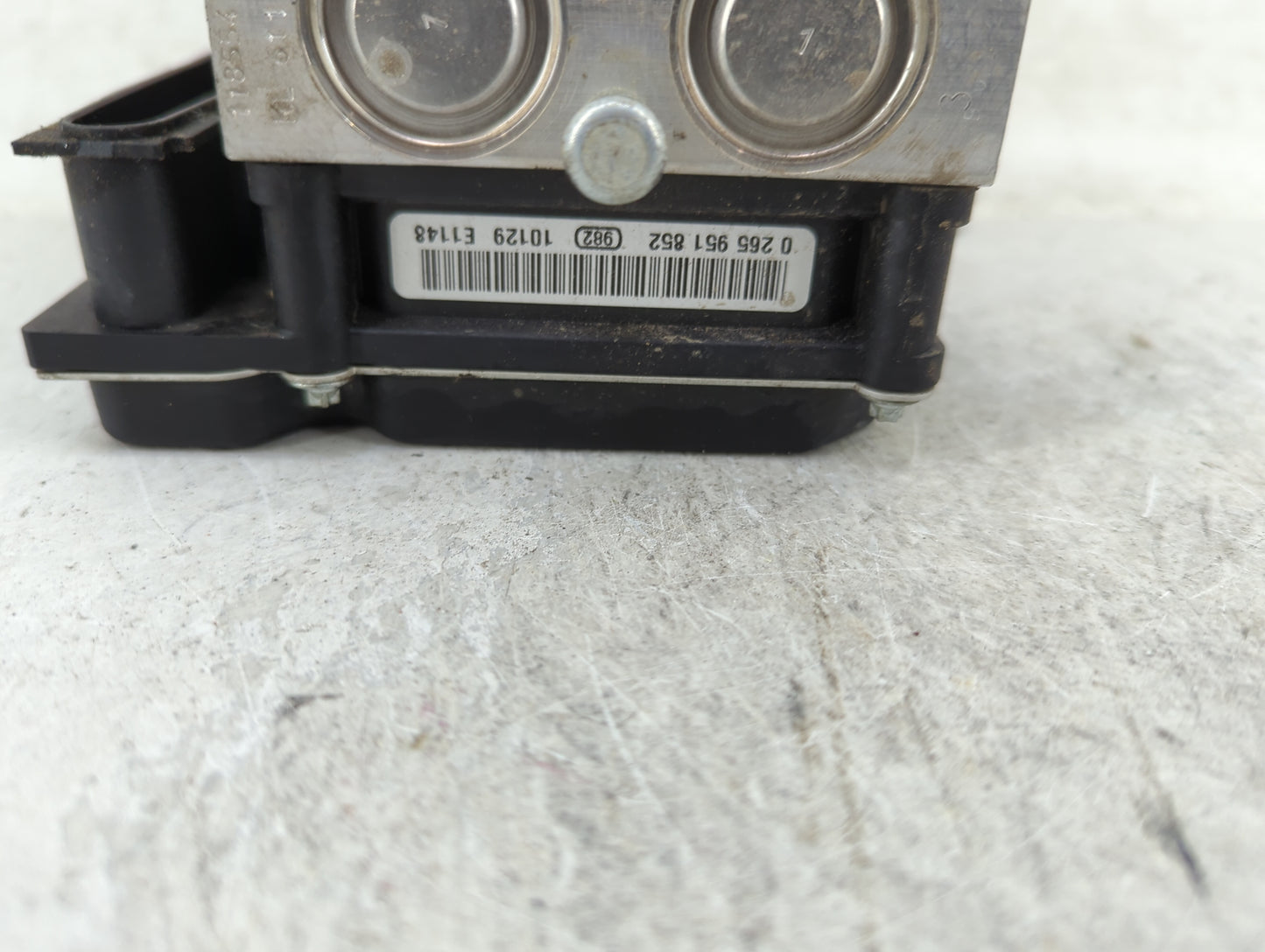 2010-2011 Toyota Camry ABS Pump Control Module Replacement P/N:44540-06050-C 0 265 230 640, 0 265 951 196 Fits Fits 2010 201