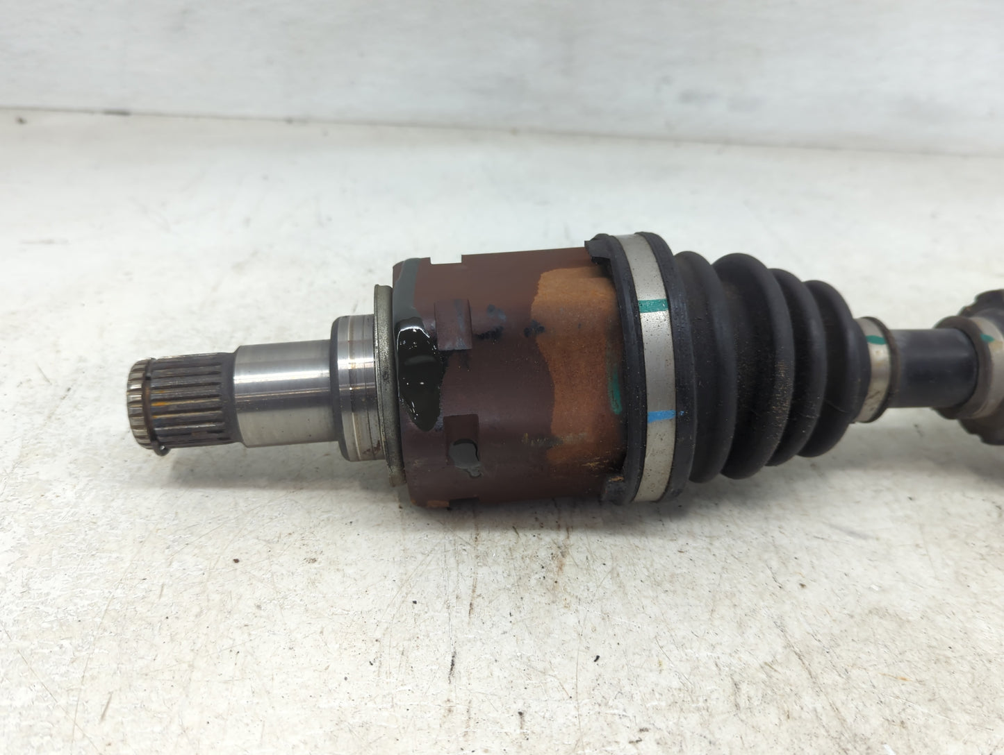 2010-2011 Toyota Camry Axle Shaft Front Driver Cv C/v - Oemusedautoparts1.com