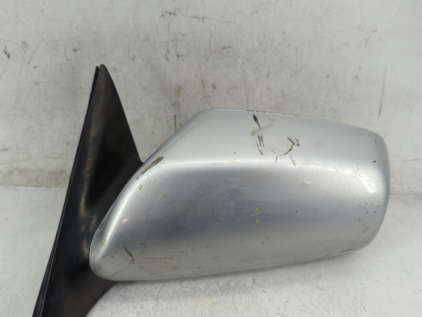 2007-2011 Toyota Camry Driver Side View Mirror - Left Door Mirror OEM Used - Oemusedautoparts1.com