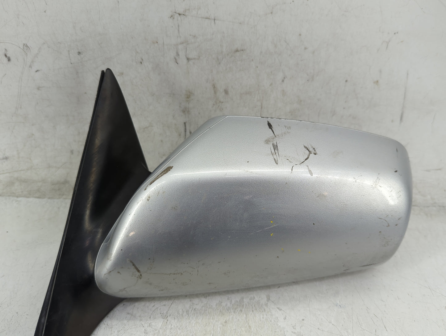2007-2011 Toyota Camry Driver Side View Mirror - Left Door Mirror OEM Used - Oemusedautoparts1.com