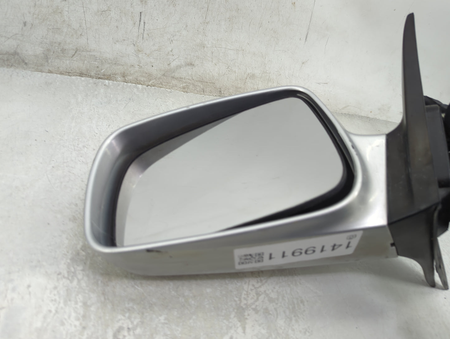 2007-2011 Toyota Camry Driver Side View Mirror - Left Door Mirror OEM Used - Oemusedautoparts1.com