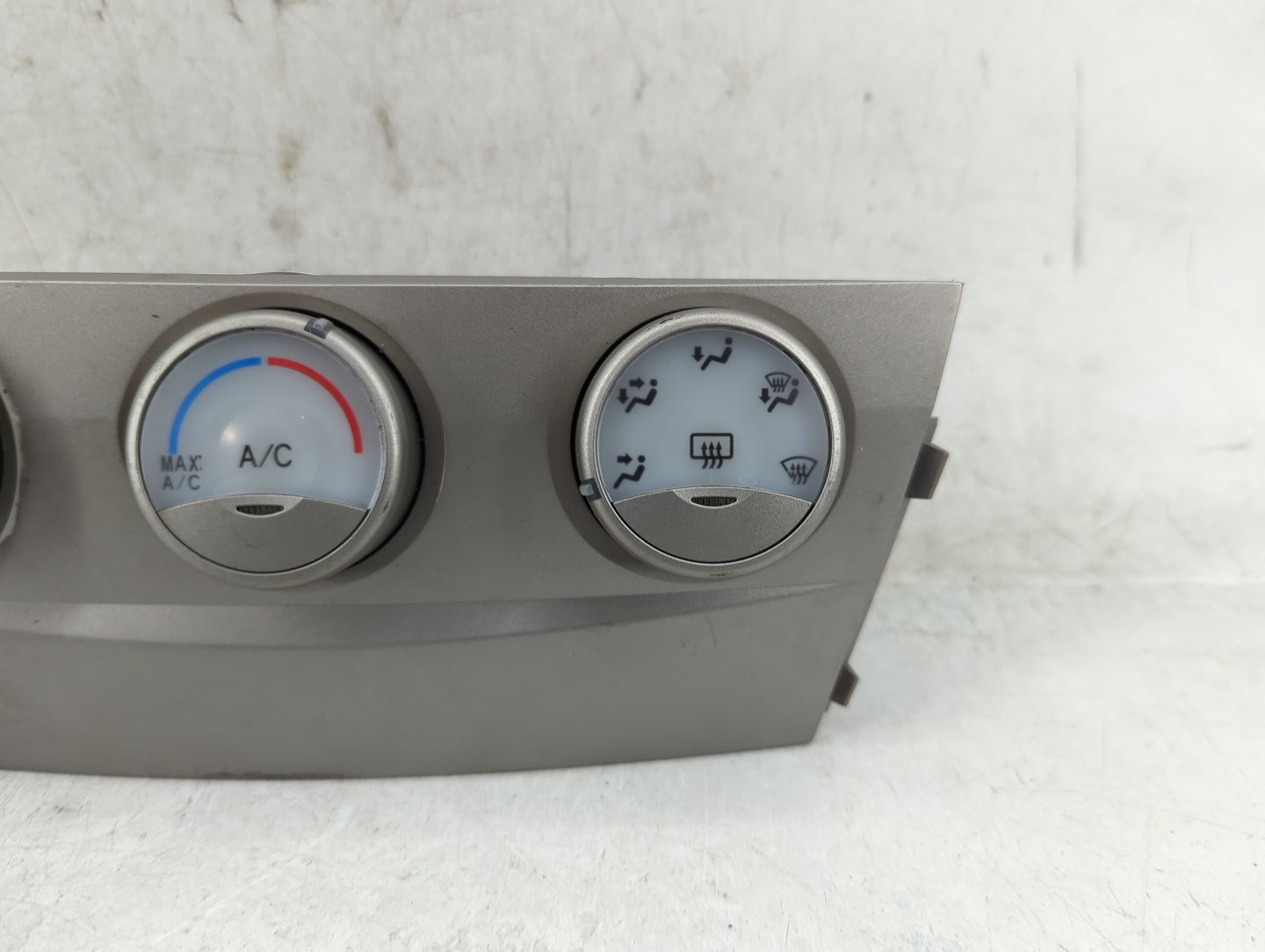 2010-2011 Toyota Camry Climate Control Module Temperature AC/Heater Replacement P/N:55900-06280-B Fits Fits 2010 2011 OEM Us