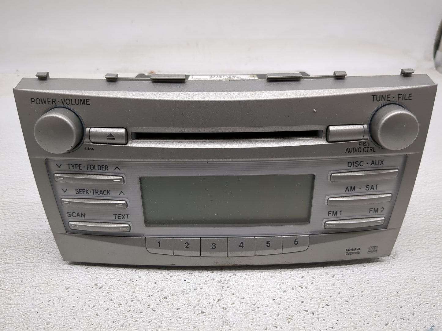 2010-2011 Toyota Camry Radio AM FM Cd Player Receiver Replacement P/N:86120-06480 Fits Fits 2010 2011 OEM Used Auto Parts - 