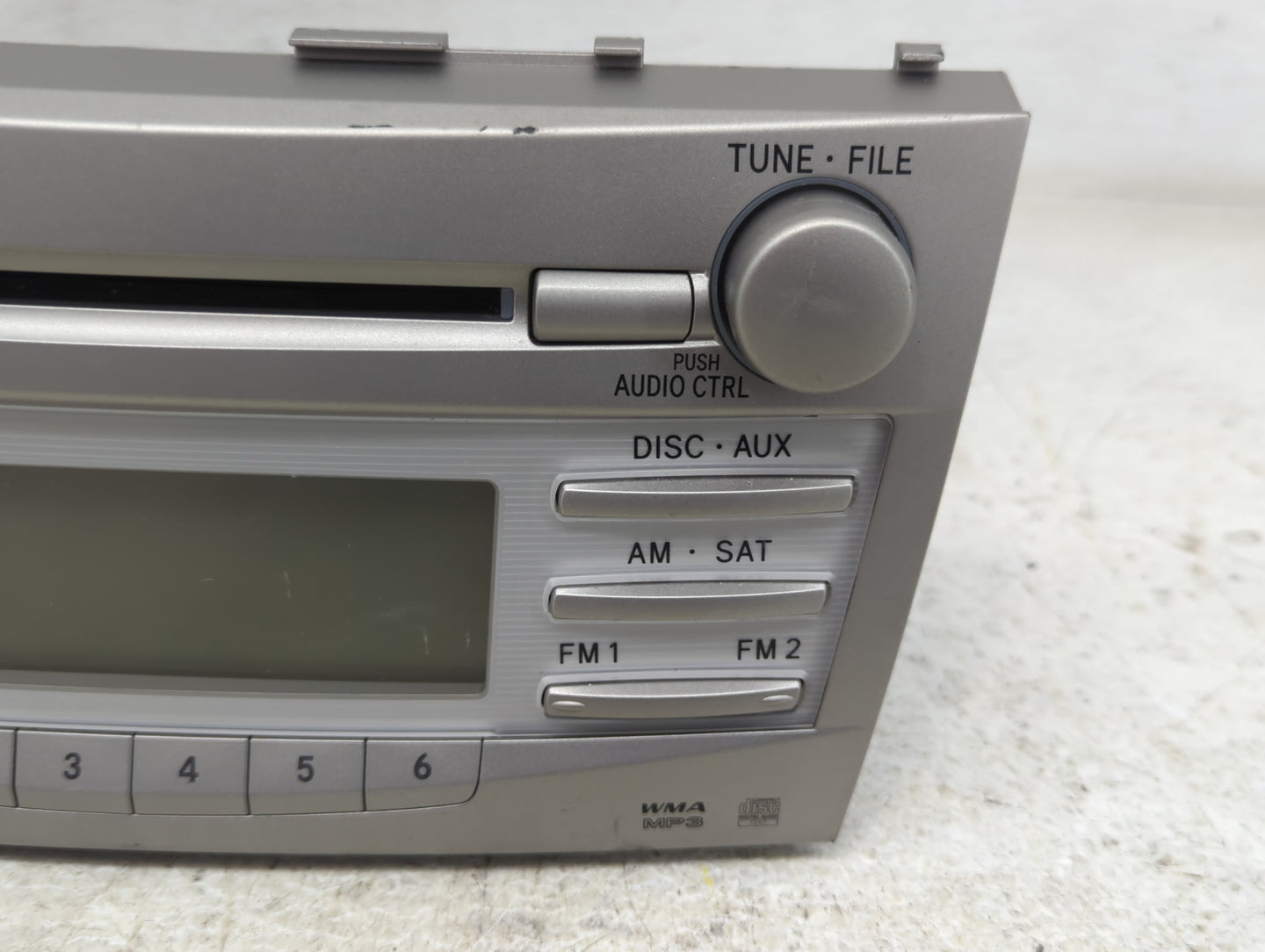 2010-2011 Toyota Camry Radio AM FM Cd Player Receiver Replacement P/N:86120-06480 123000-18000101 Fits Fits 2010 2011 OEM Us