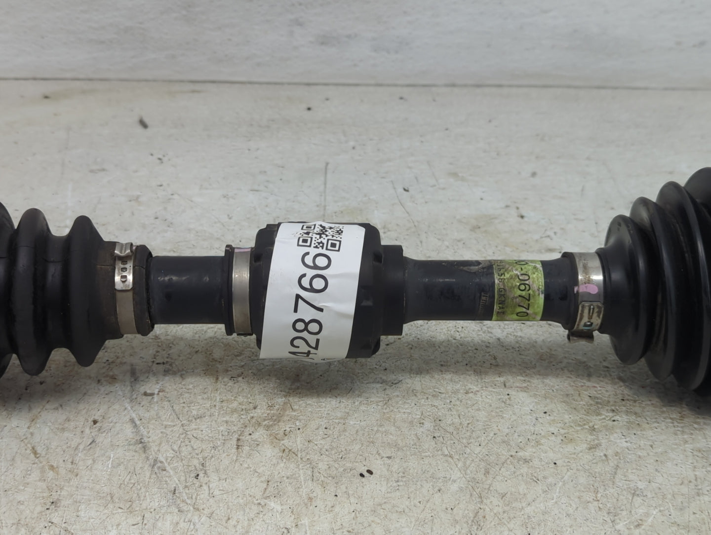 2010-2011 Toyota Camry Axle Shaft Front Driver Cv C/v - Oemusedautoparts1.com