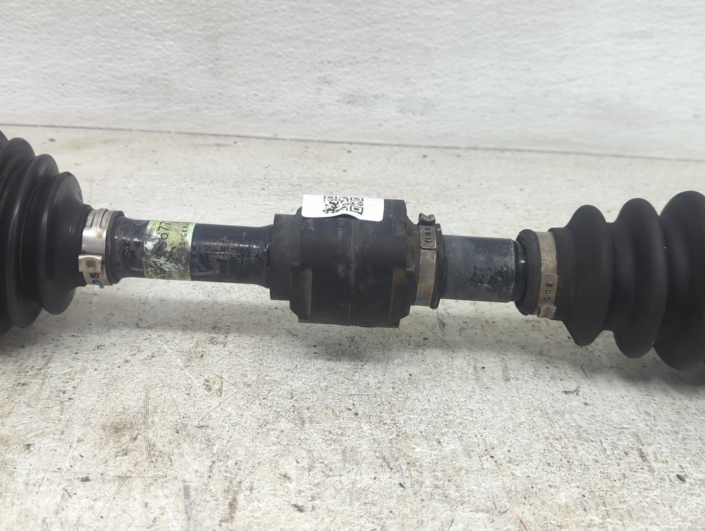 2010-2011 Toyota Camry Axle Shaft Front Driver Cv C/v - Oemusedautoparts1.com
