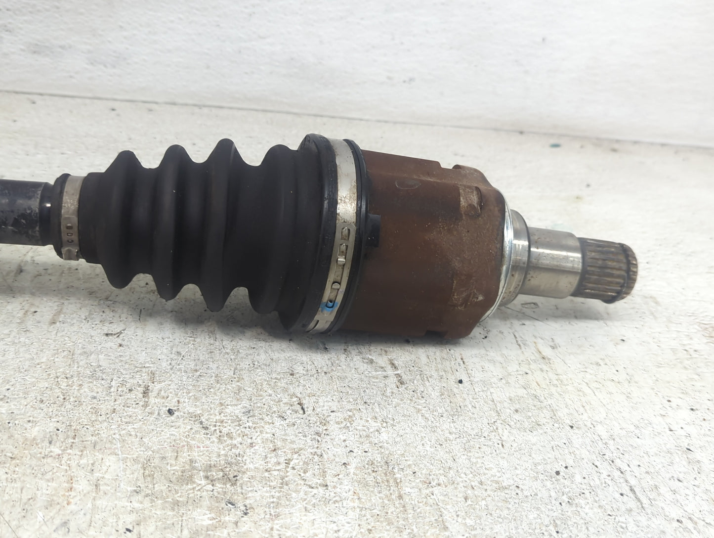 2010-2011 Toyota Camry Axle Shaft Front Driver Cv C/v - Oemusedautoparts1.com