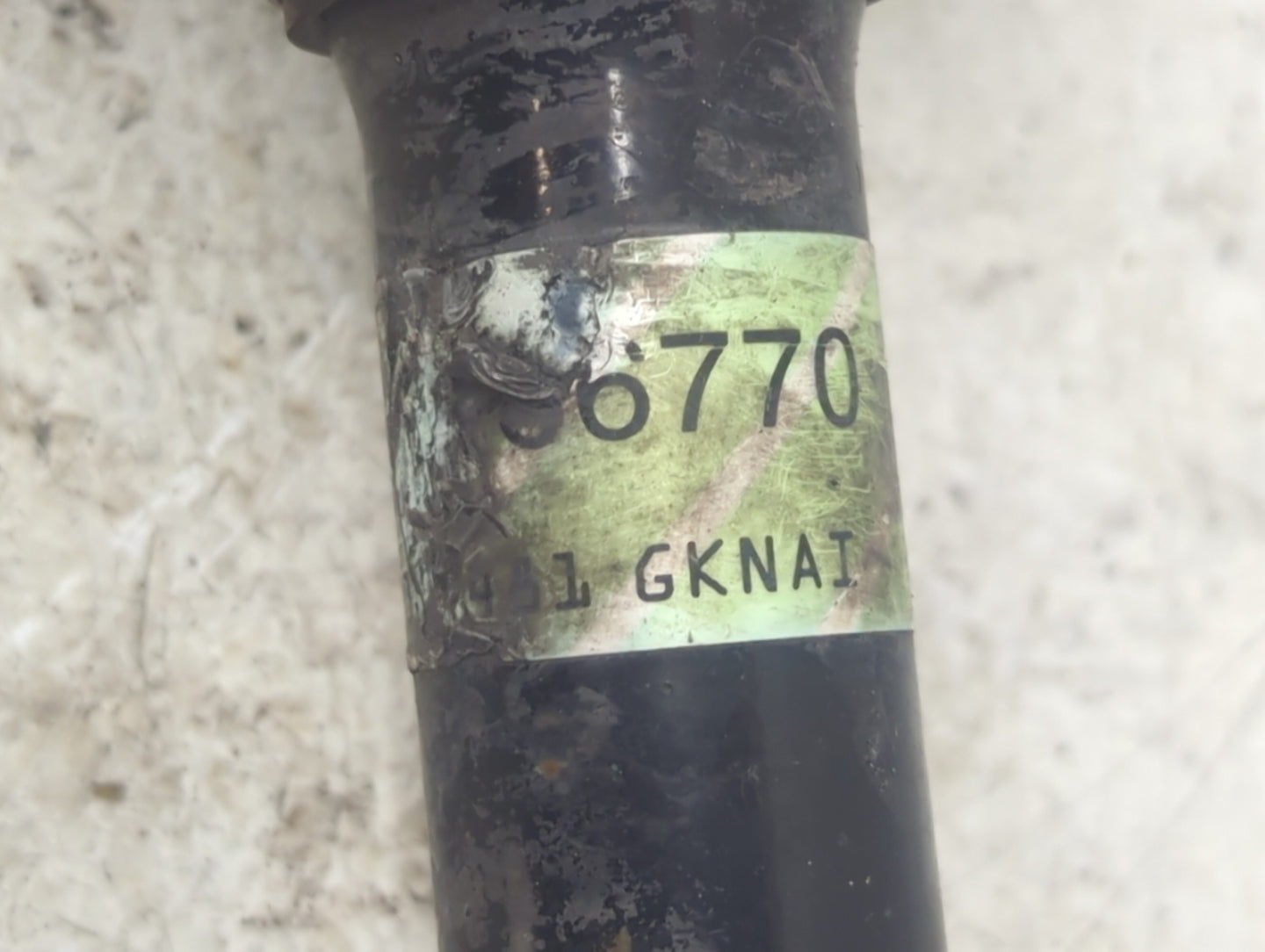 2010-2011 Toyota Camry Axle Shaft Front Driver Cv C/v - Oemusedautoparts1.com