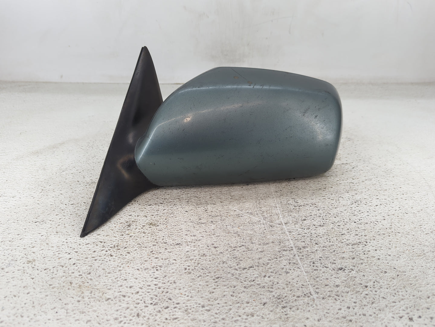 2007-2011 Toyota Camry Driver Side View Mirror - Left Door Mirror OEM Used - Oemusedautoparts1.com
