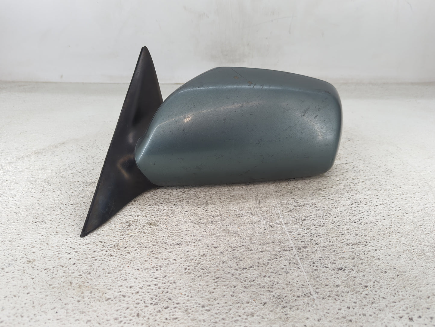 2007-2011 Toyota Camry Driver Side View Mirror - Left Door Mirror OEM Used - Oemusedautoparts1.com