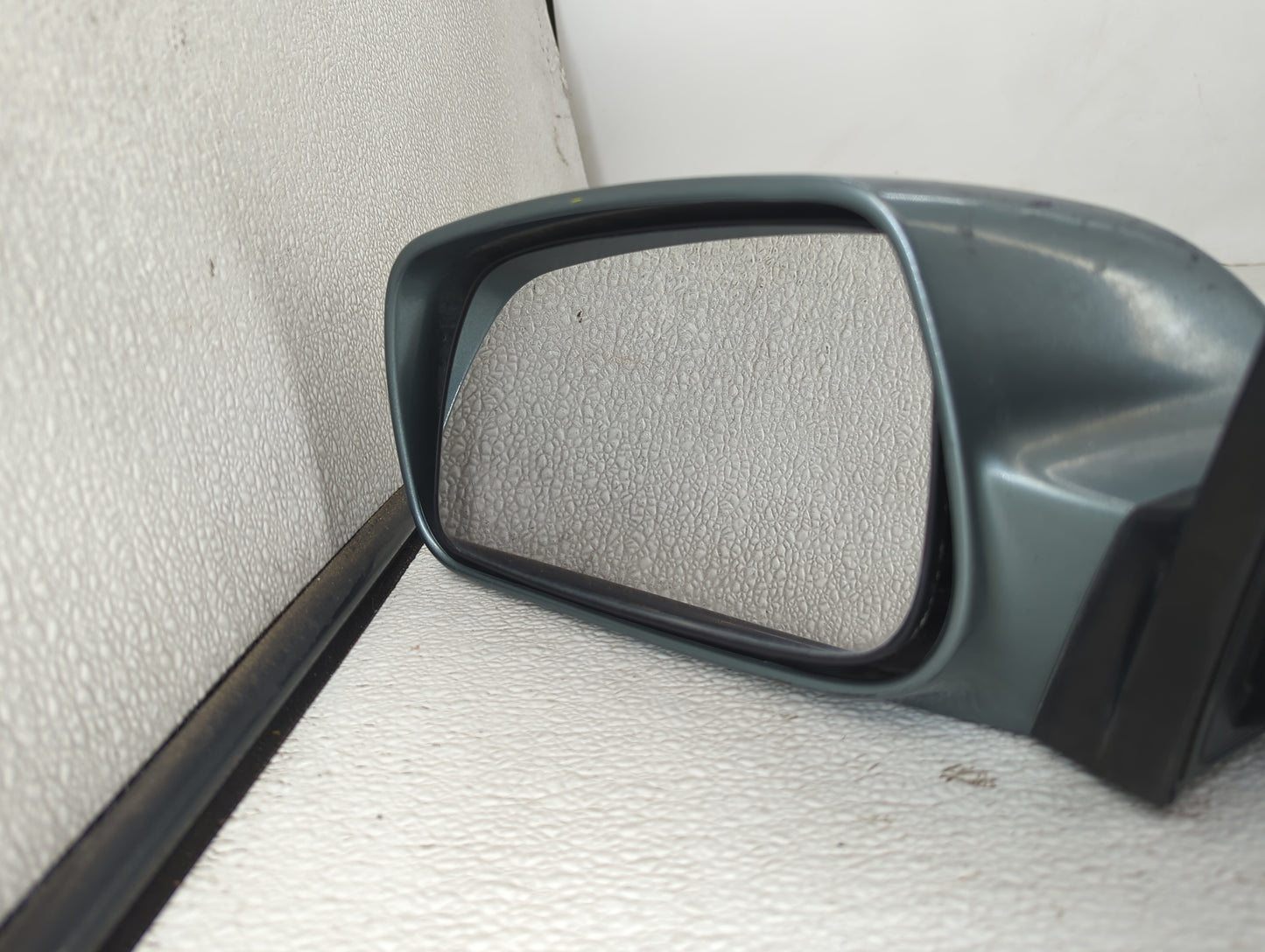 2007-2011 Toyota Camry Driver Side View Mirror - Left Door Mirror OEM Used - Oemusedautoparts1.com