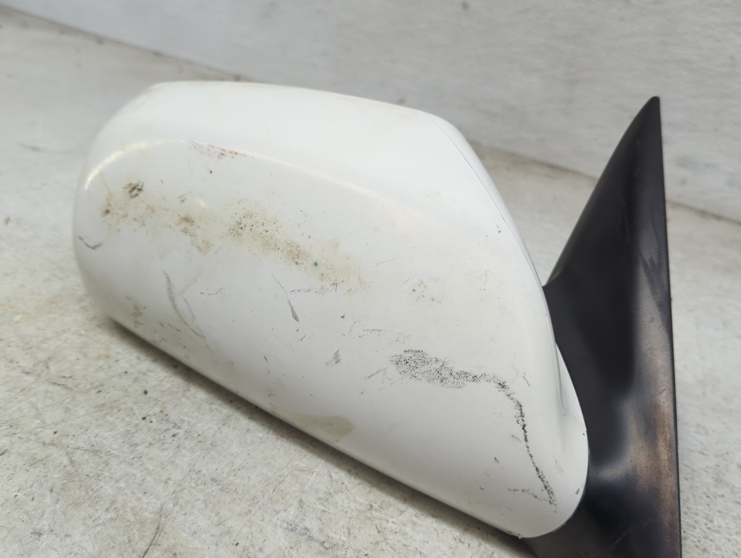 2007-2011 Toyota Camry Passenger Side View Mirror - Right Door Mirror OEM Used - Oemusedautoparts1.com