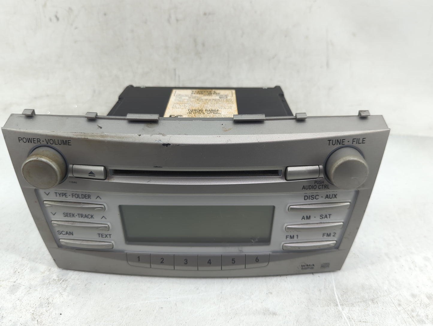 2010-2011 Toyota Camry Radio AM FM Cd Player Receiver Replacement P/N:86120-06480 123000-18000101 Fits Fits 2010 2011 OEM Us