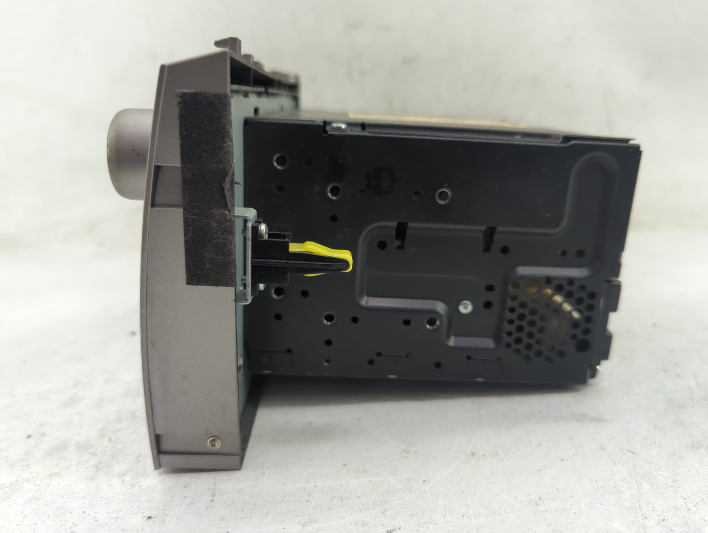 2010-2011 Toyota Camry Radio AM FM Cd Player Receiver Replacement P/N:86120-06480 123000-18000101 Fits Fits 2010 2011 OEM Us