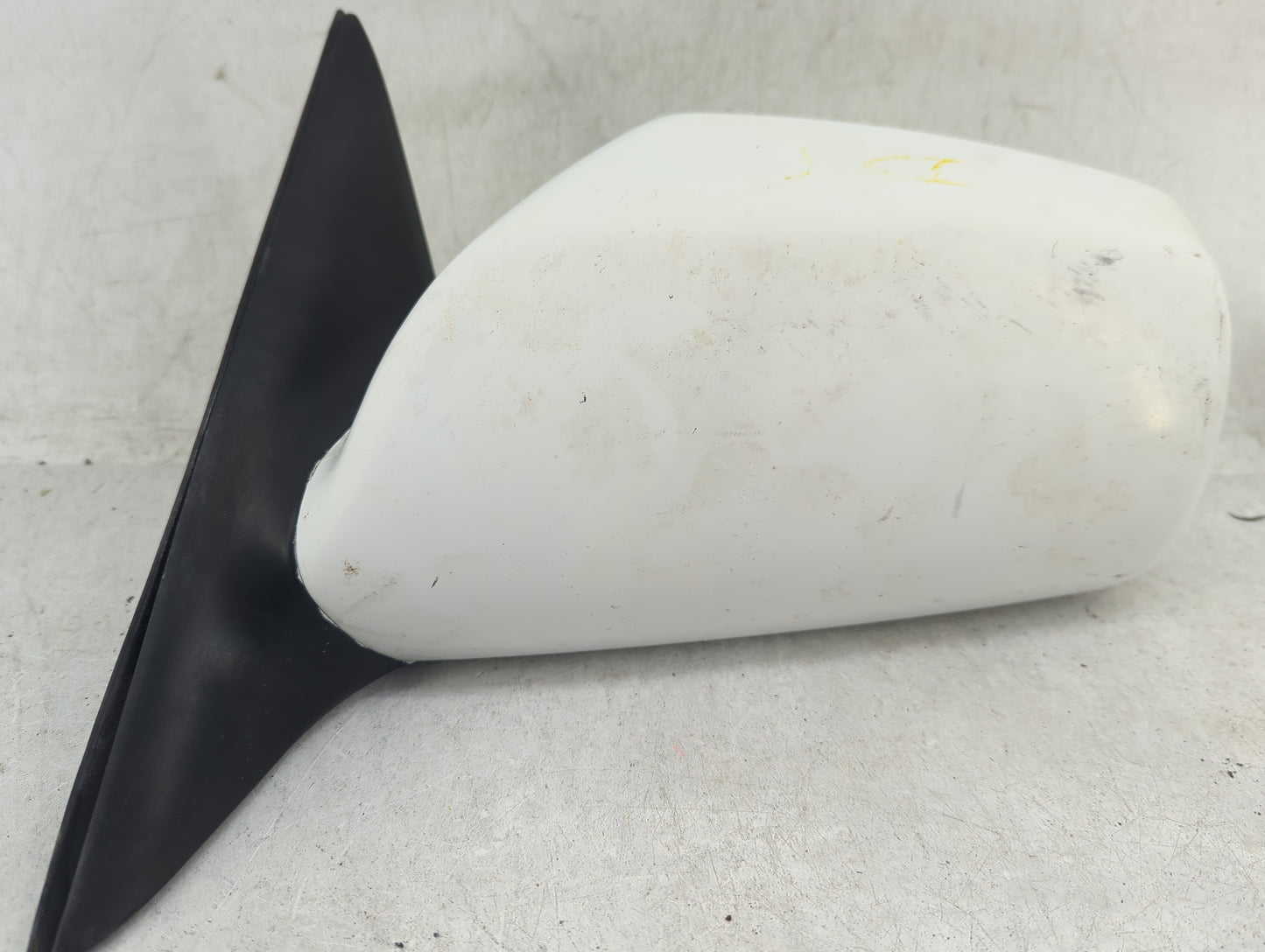 2007-2011 Toyota Camry Driver Side View Mirror - Left Door Mirror OEM Used - Oemusedautoparts1.com