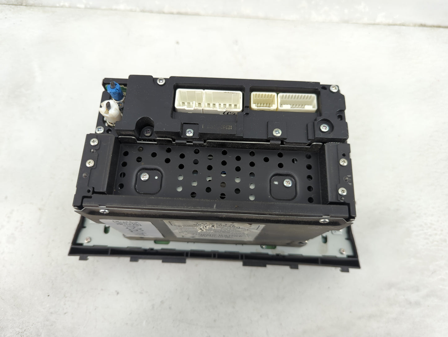 2010-2011 Toyota Camry Radio AM FM Cd Player Receiver Replacement P/N:86120-06480 000-18000101 Fits Fits 2010 2011 OEM Used 