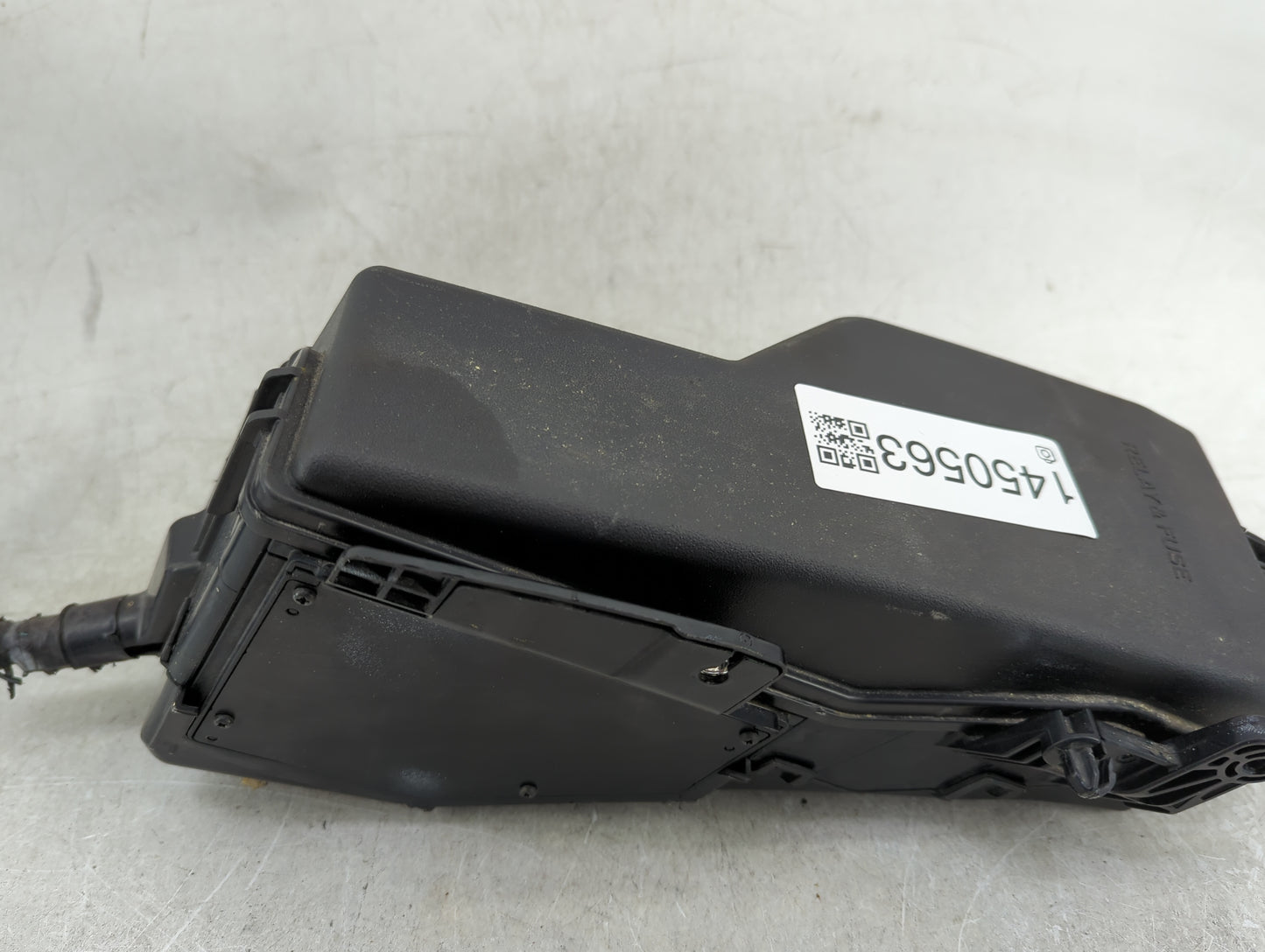 2010-2011 Toyota Camry Fusebox Fuse Box Panel Relay Module P/N:82720-06091 Fits Fits 2010 2011 OEM Used Auto Parts - Oemused
