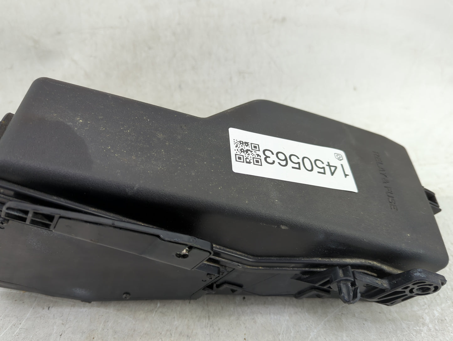2010-2011 Toyota Camry Fusebox Fuse Box Panel Relay Module P/N:82720-06091 Fits Fits 2010 2011 OEM Used Auto Parts - Oemused