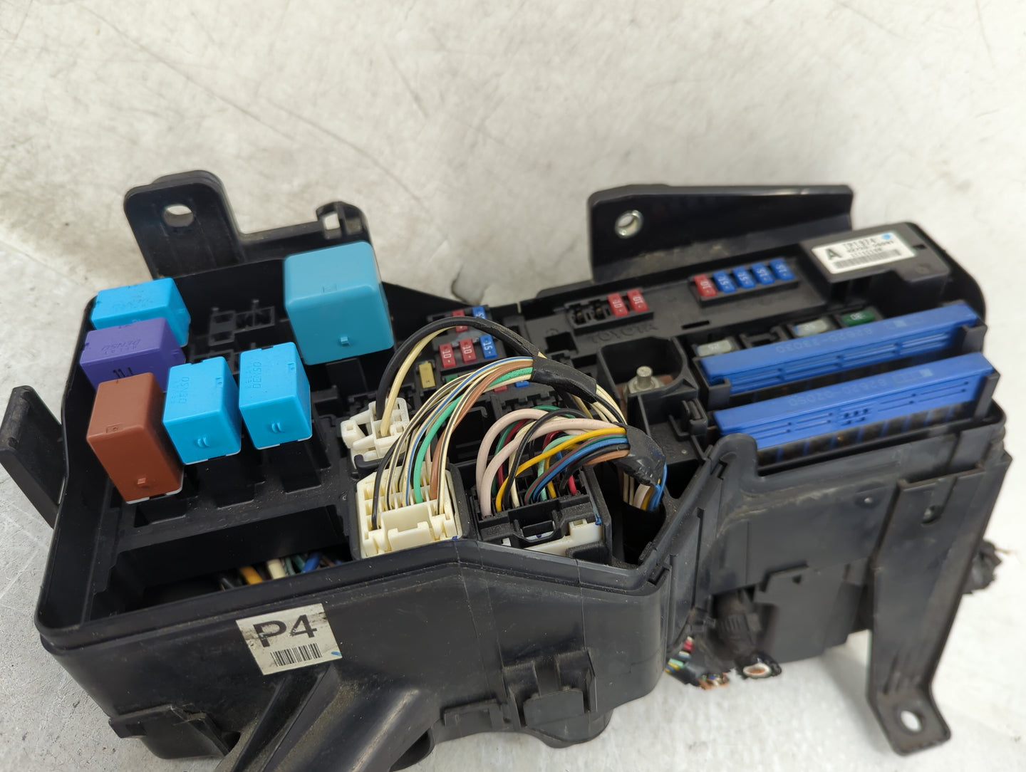 2010-2011 Toyota Camry Fusebox Fuse Box Panel Relay Module P/N:82720-06091 Fits Fits 2010 2011 OEM Used Auto Parts - Oemused