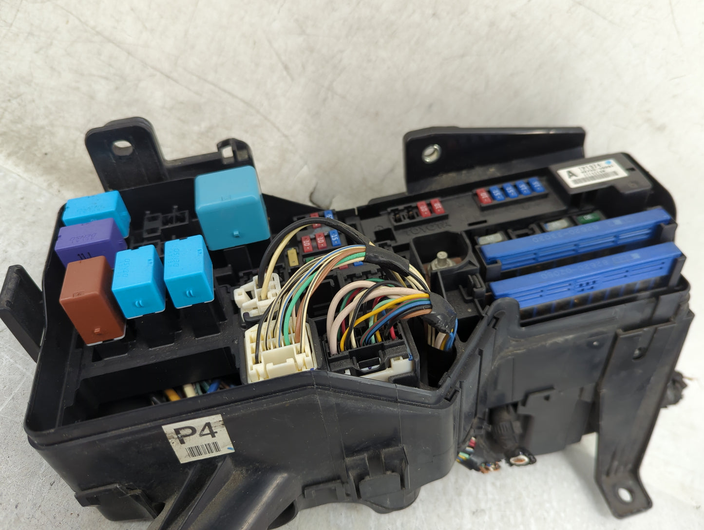 2010-2011 Toyota Camry Fusebox Fuse Box Panel Relay Module P/N:82720-06091 Fits Fits 2010 2011 OEM Used Auto Parts - Oemused