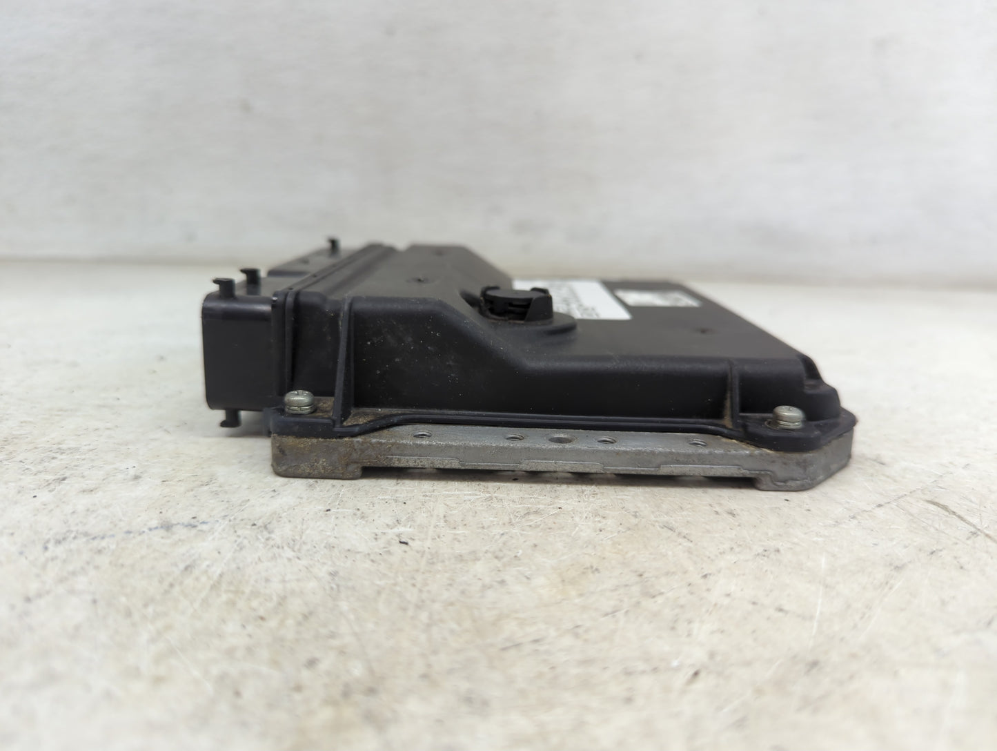 2010-2011 Toyota Camry PCM Engine Control Computer ECU ECM PCU OEM P/N:89661-06J10 TN275300-6422 Fits Fits 2010 2011 OEM Use