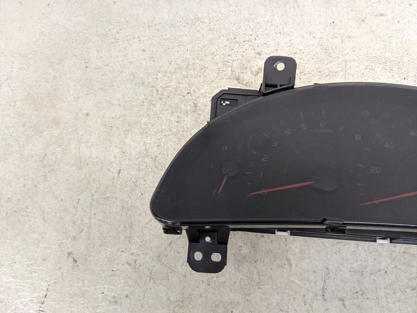 2010-2011 Toyota Camry Instrument Cluster Speedometer Gauges P/N:83800-06V10-00 TN257450-3433 Miles:100K Fits Fits 2010 2011