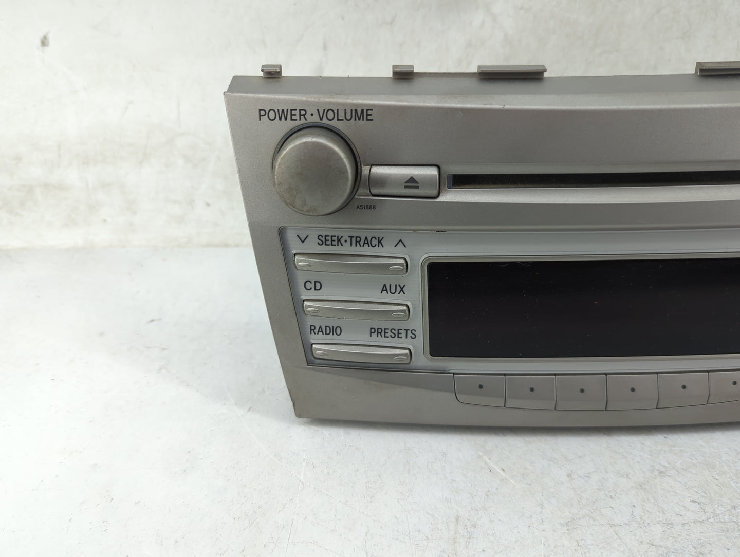 2010-2011 Toyota Camry Radio AM FM Cd Player Receiver Replacement P/N:86120-06700 CQ-FS8960X Fits Fits 2010 2011 OEM Used Au
