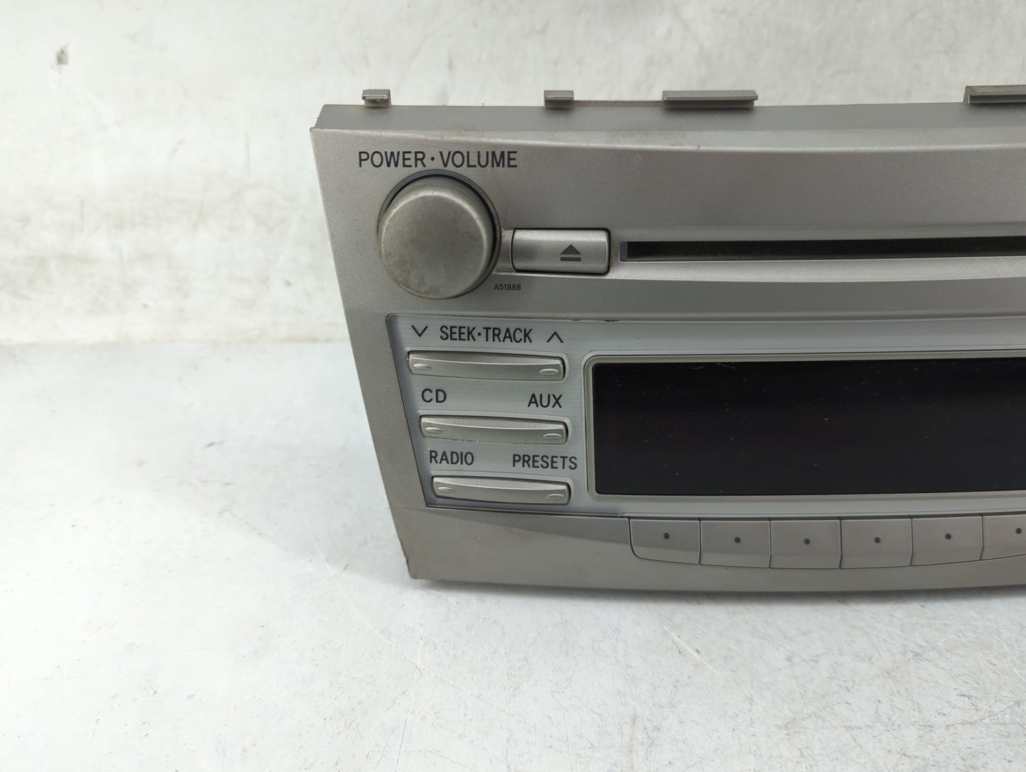 2010-2011 Toyota Camry Radio AM FM Cd Player Receiver Replacement P/N:86120-06700 CQ-FS8960X Fits Fits 2010 2011 OEM Used Au