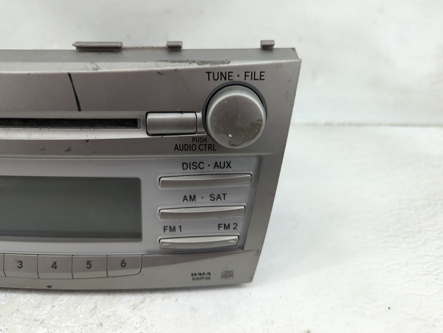 2010-2011 Toyota Camry Radio AM FM Cd Player Receiver Replacement P/N:86120-06480 123000-18000101 Fits Fits 2010 2011 OEM Us