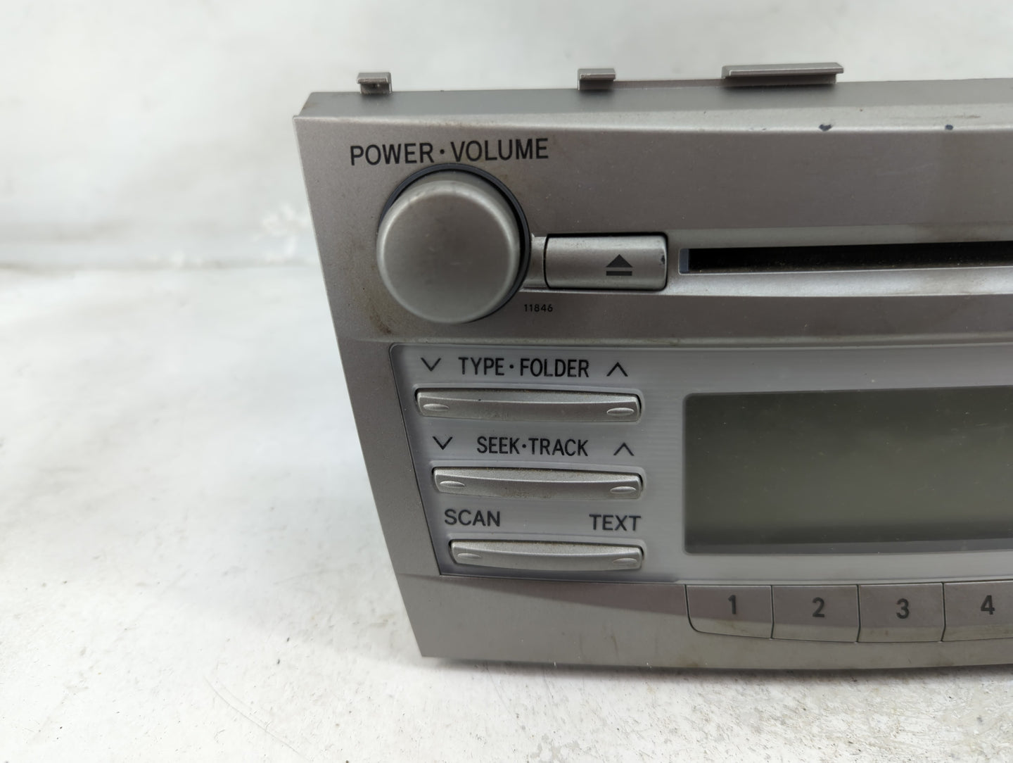 2010-2011 Toyota Camry Radio AM FM Cd Player Receiver Replacement P/N:86120-06480 123000-1800B101 Fits Fits 2010 2011 OEM Us