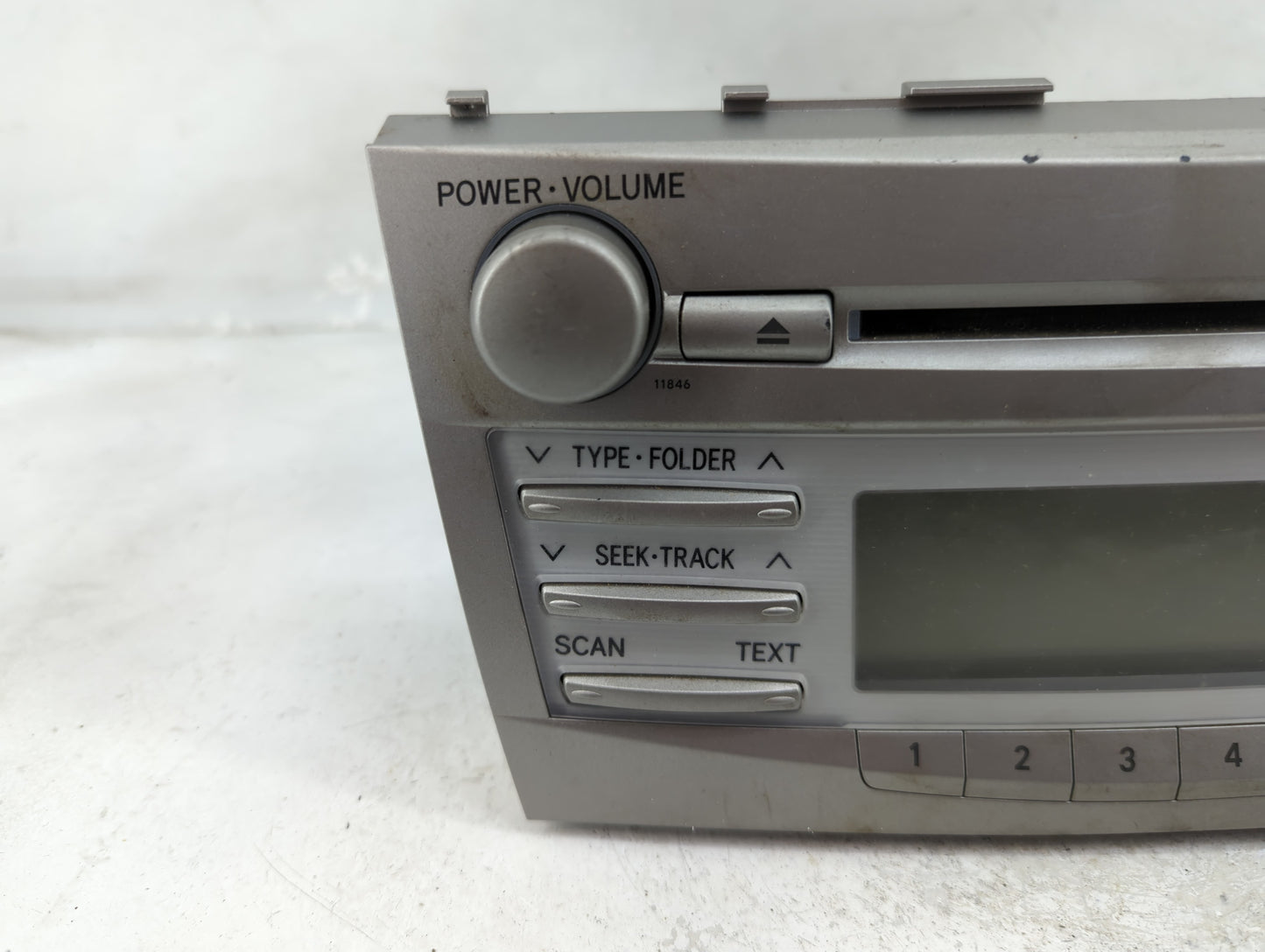 2010-2011 Toyota Camry Radio AM FM Cd Player Receiver Replacement P/N:86120-06480 123000-1800B101 Fits Fits 2010 2011 OEM Us
