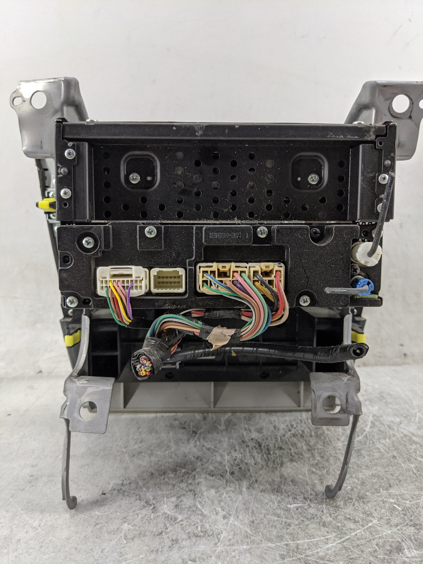 2010-2011 Toyota Camry Radio AM FM Cd Player Receiver Replacement P/N:86120-33D00 123000-17900101 Fits Fits 2010 2011 OEM Us