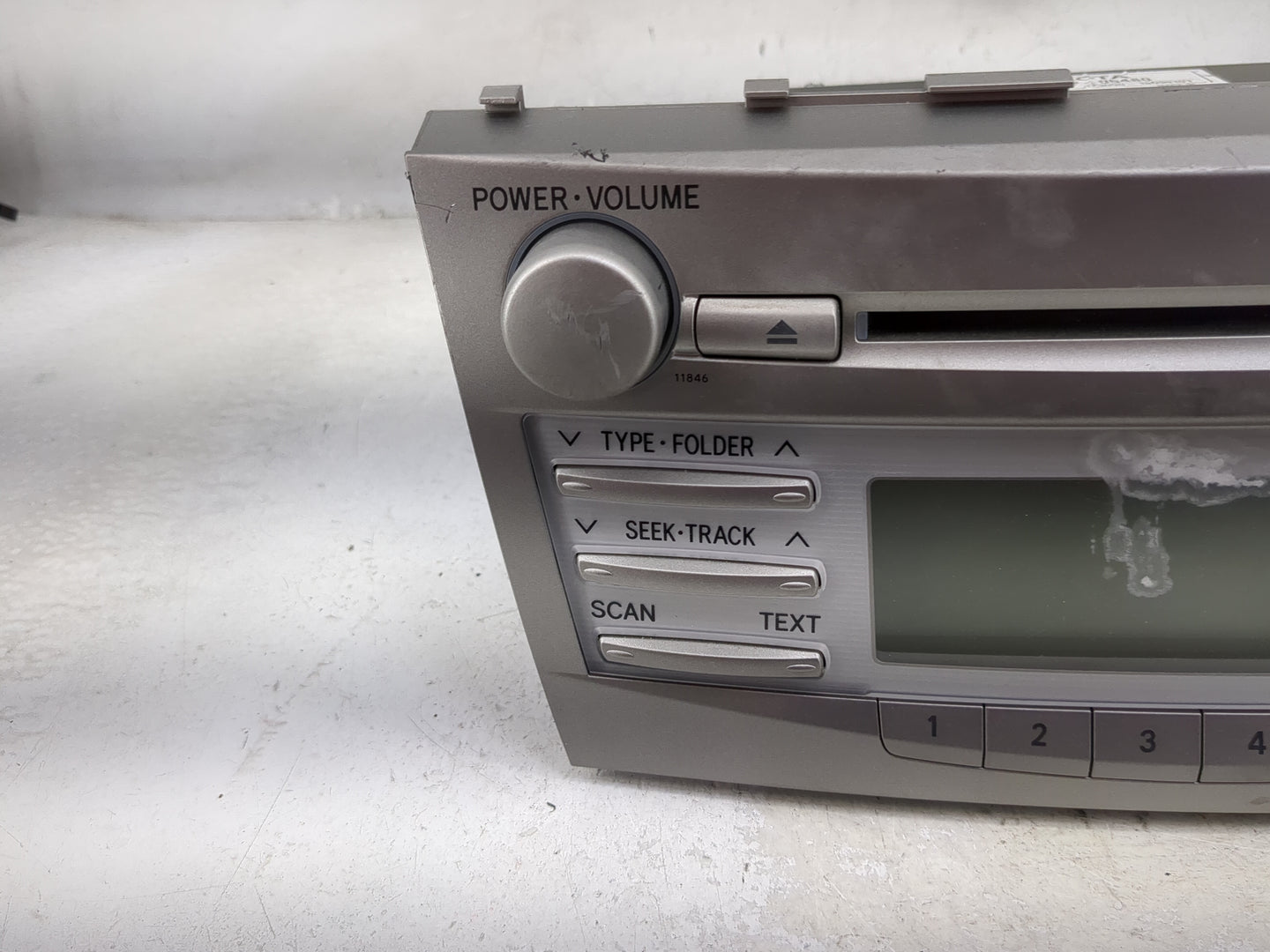 2010-2011 Toyota Camry Radio AM FM Cd Player Receiver Replacement P/N:86120-06480 123000-18000101 Fits Fits 2010 2011 OEM Us