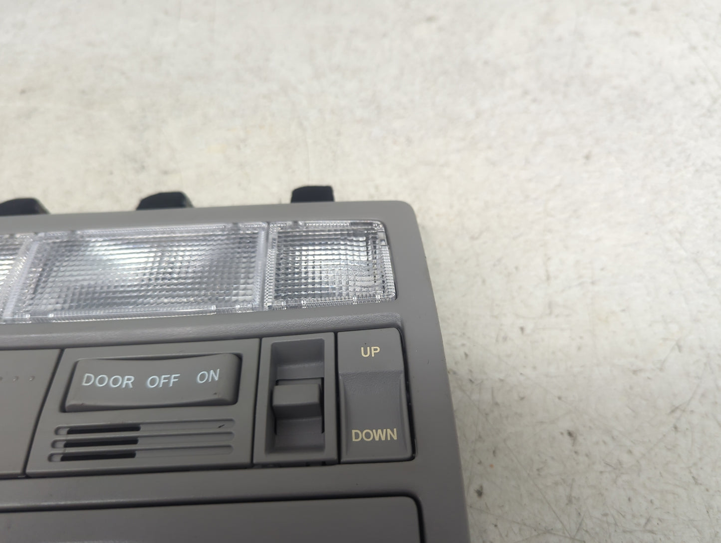 2010-2011 Toyota Camry Overhead Console W/rear Climate Control Gray - Oemusedautoparts1.com