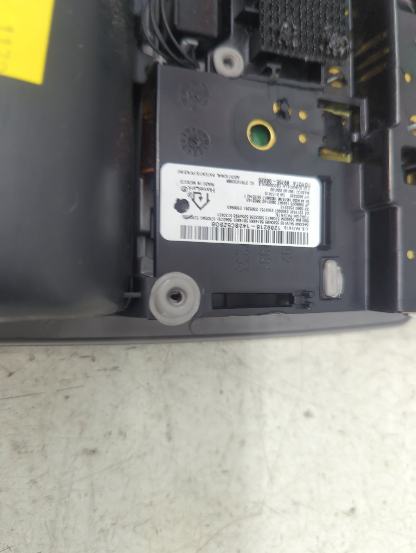 2010-2011 Toyota Camry Overhead Console W/rear Climate Control Gray - Oemusedautoparts1.com
