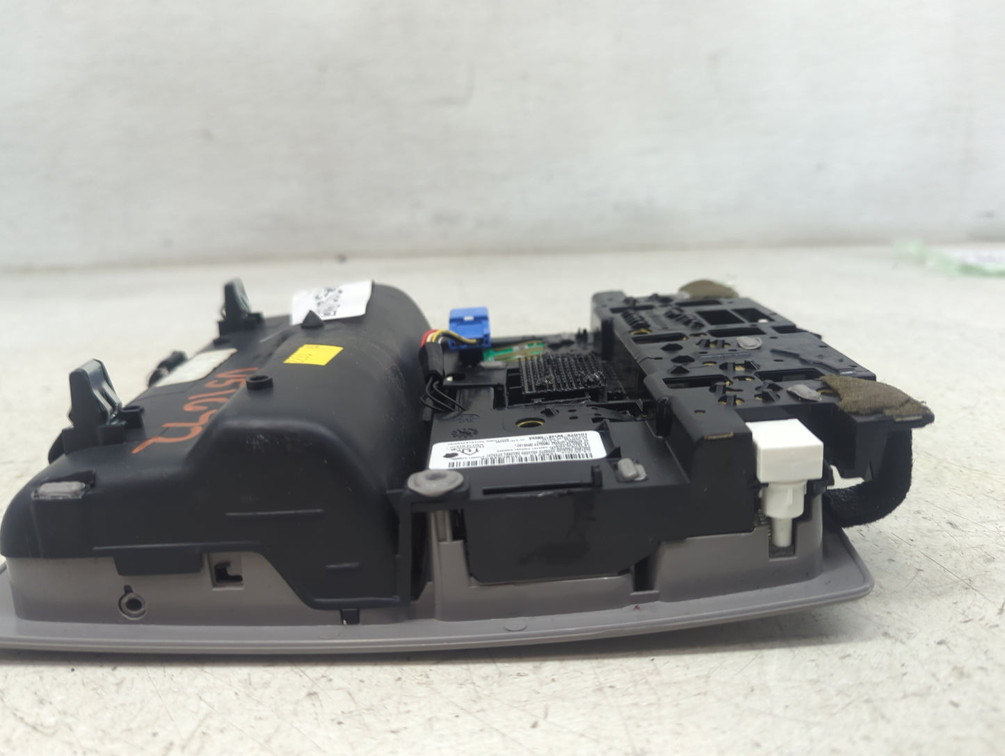 2010-2011 Toyota Camry Overhead Console W/rear Climate Control Gray - Oemusedautoparts1.com
