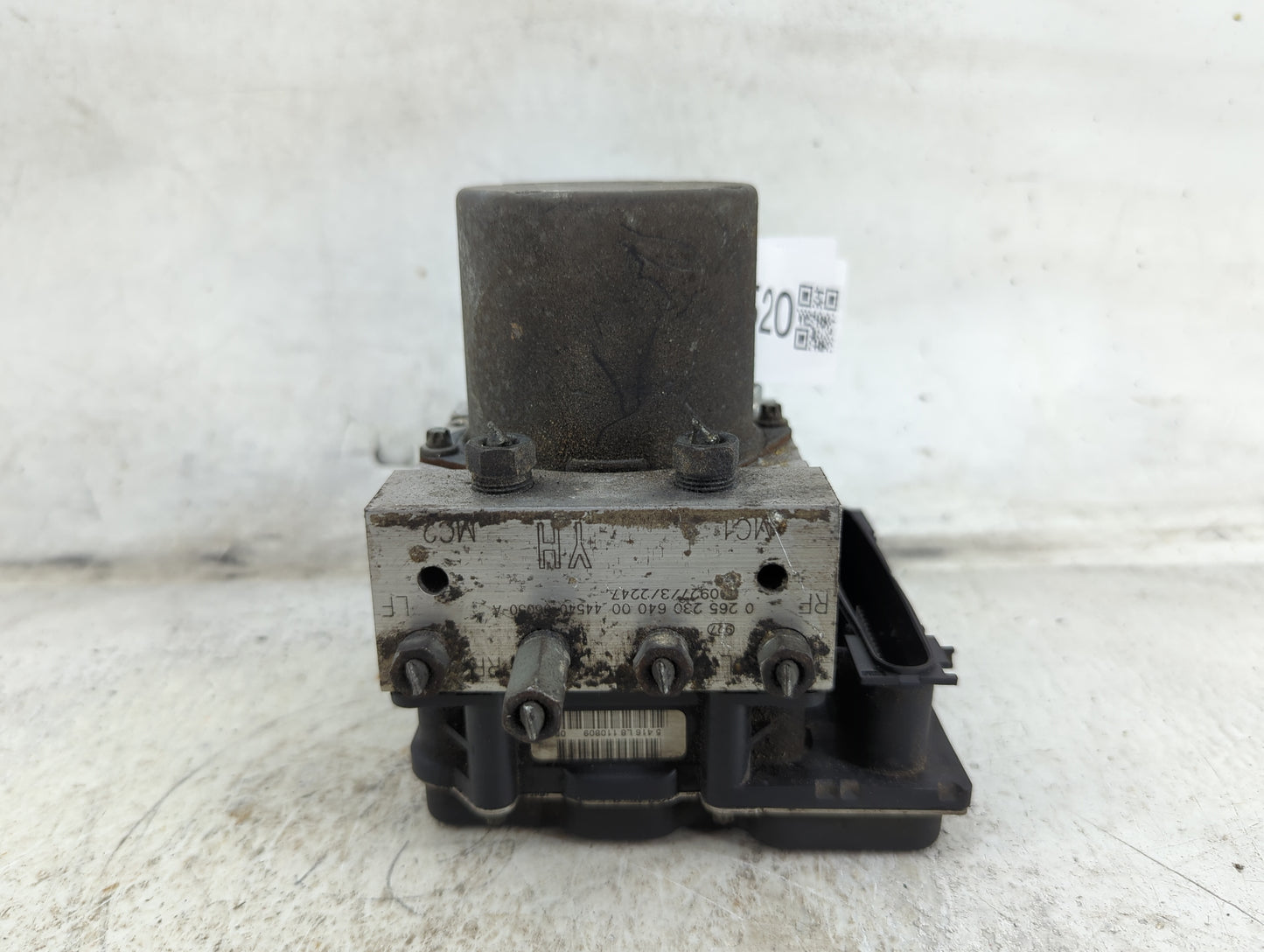2010-2011 Toyota Camry ABS Pump Control Module Replacement P/N:0 265 230 640 0 265 951 Fits Fits 2010 2011 OEM Used Auto Par