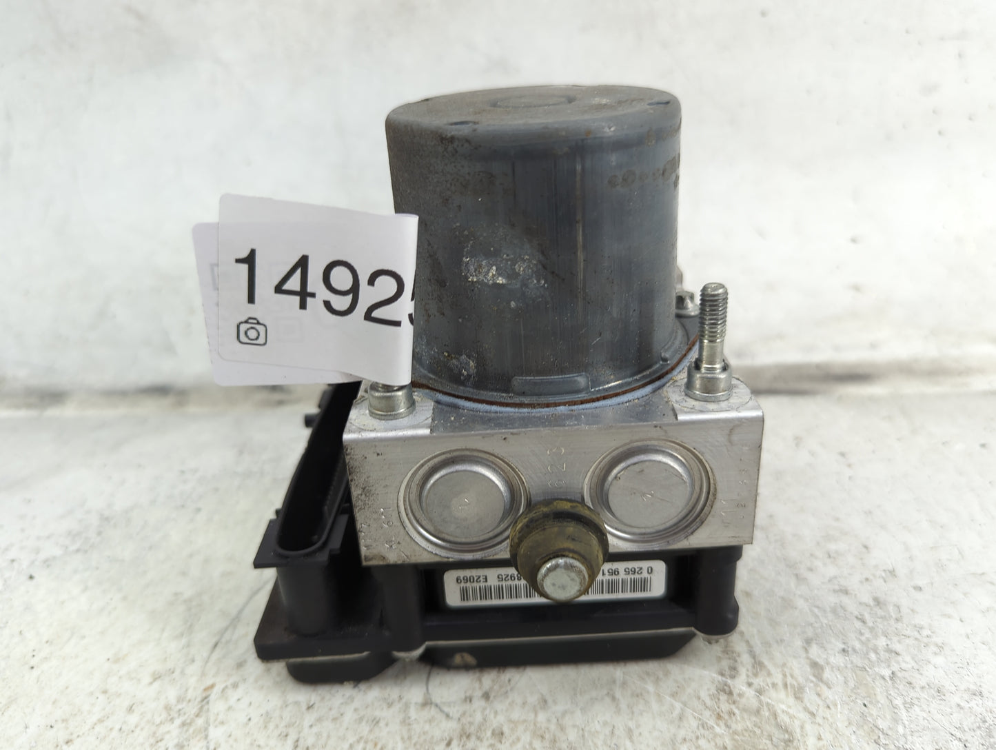 2010-2011 Toyota Camry ABS Pump Control Module Replacement P/N:0 265 230 640 0 265 951 Fits Fits 2010 2011 OEM Used Auto Par