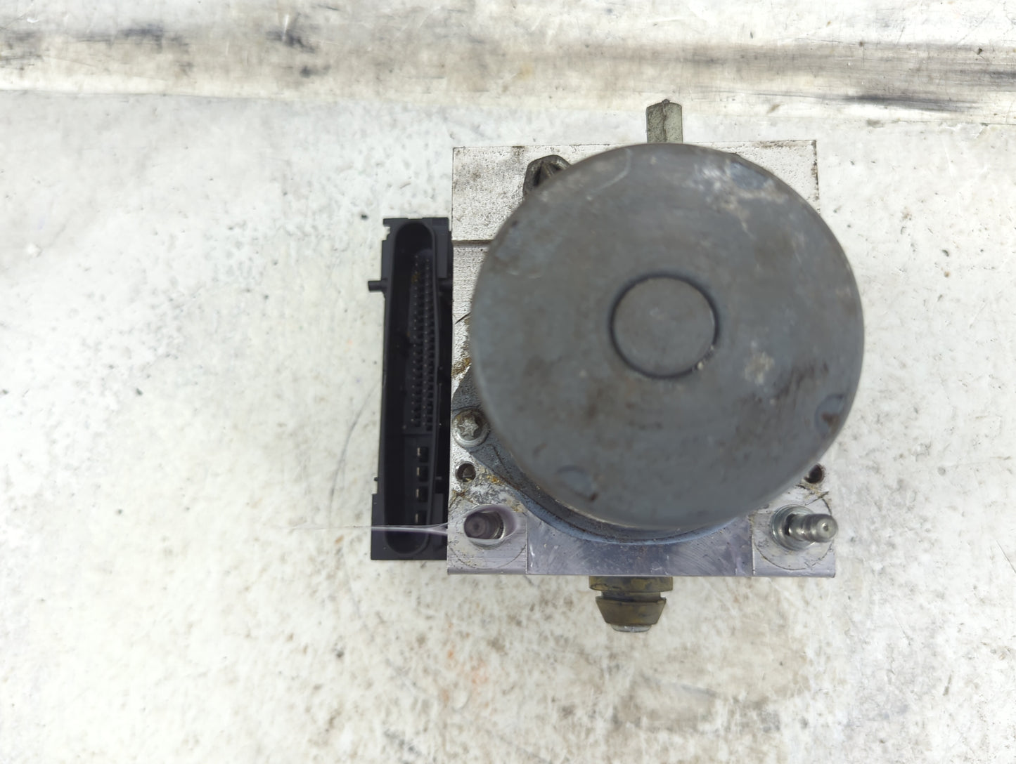 2010-2011 Toyota Camry ABS Pump Control Module Replacement P/N:0 265 230 640 0 265 951 Fits Fits 2010 2011 OEM Used Auto Par