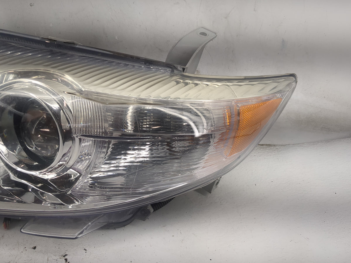 2010-2011 Toyota Camry Driver Left Oem Head Light Headlight Lamp Black - Oemusedautoparts1.com