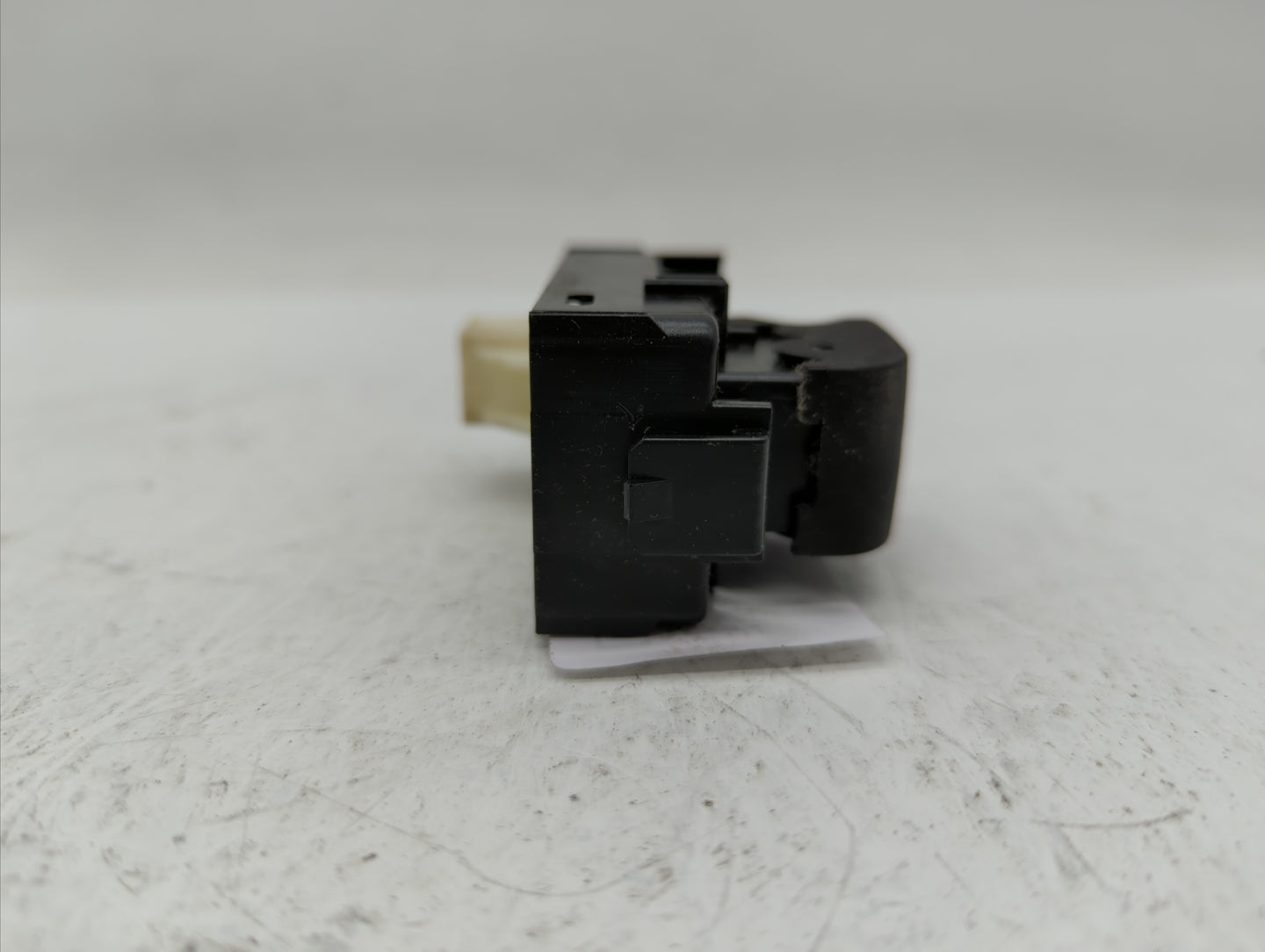 2010-2011 Toyota Camry Passeneger Right Power Window Switch - Oemusedautoparts1.com